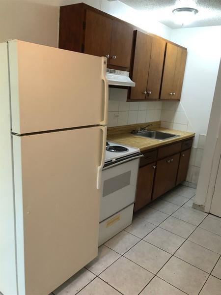 337 NE 2nd St in Hallandale Beach, FL - Building Photo