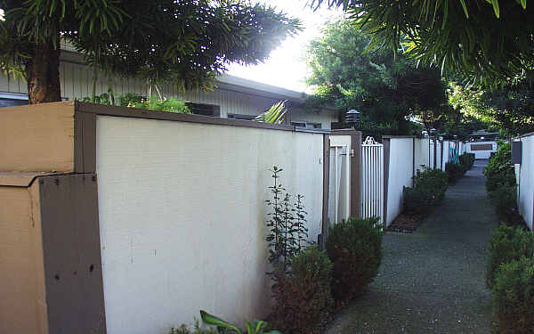 Parkwood Apartments in Stockton, CA - Foto de edificio