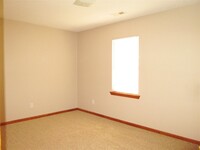 114 Nicole Ct photo'