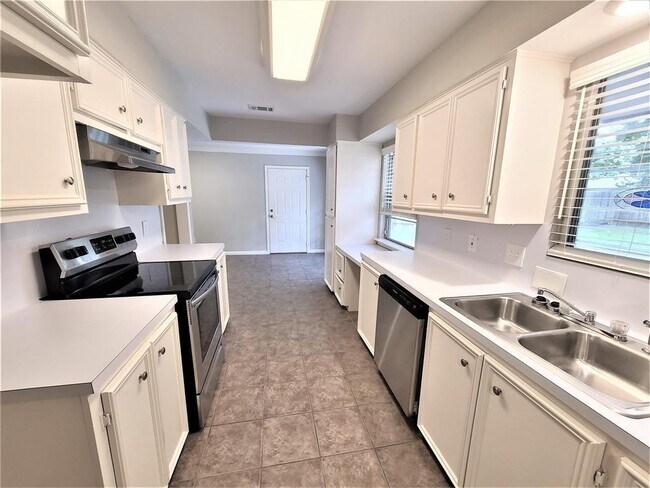 4514 Libbey Dr photo'