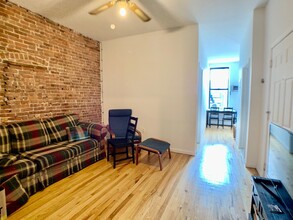 912 Washington St in Hoboken, NJ - Building Photo - Building Photo