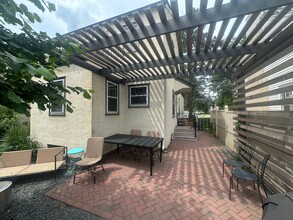 740 Arlington Ave E in St. Paul, MN - Foto de edificio - Building Photo