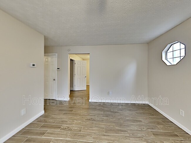622 Waynes Ct SE in Atlanta, GA - Building Photo - Building Photo