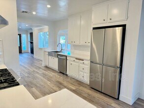 14944 Greenleaf St in Los Angeles, CA - Building Photo - Building Photo