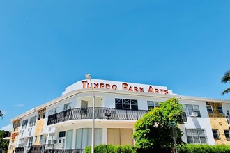 Tuxedo Park in Miami Beach, FL - Building Photo - Primary Photo