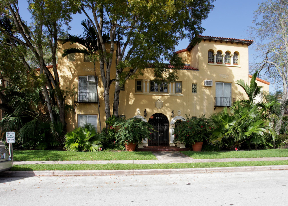 315 Navarre Ave in Coral Gables, FL - Foto de edificio