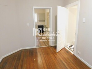 1008 Cranbrook St in Greensboro, NC - Foto de edificio - Building Photo