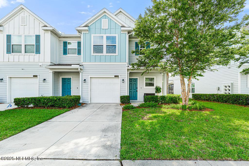 1620 Pottsburg Point Dr in Jacksonville, FL - Building Photo