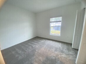 3938 Willow Brook Drive in Edgewater, FL - Building Photo - Building Photo