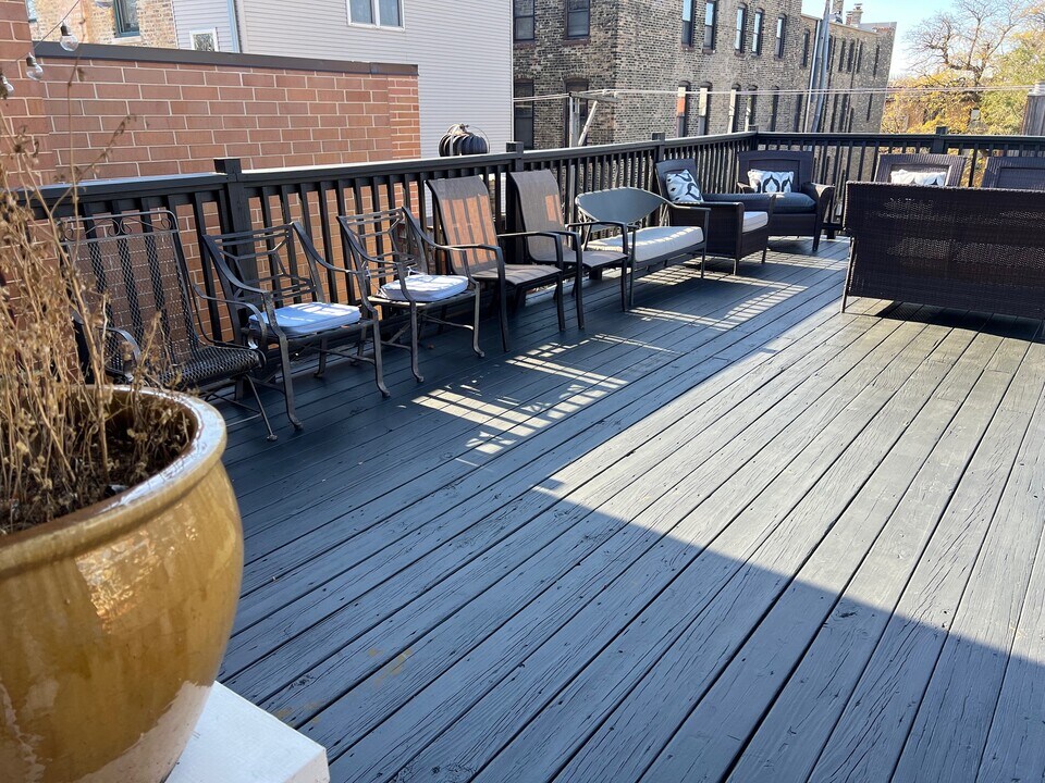 2112 N Kenmore Ave in Chicago, IL - Building Photo