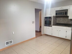 2616 S 48th Ave in Omaha, NE - Building Photo - Building Photo