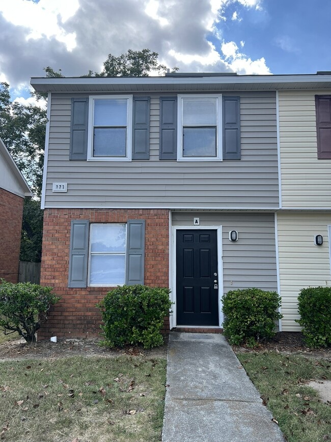 171 Petersburg Cir, Unit 171-A