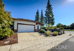 3200 Corniche Ln in Roseville, CA - Building Photo - Building Photo
