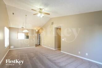 4 Ashwood Cir in Brownsburg, IN - Foto de edificio - Building Photo