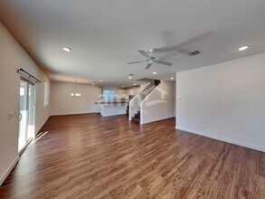 4308 S 105th Dr in Tolleson, AZ - Foto de edificio - Building Photo