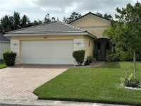 443 SW Talquin Ln in Port St. Lucie, FL - Foto de edificio - Building Photo