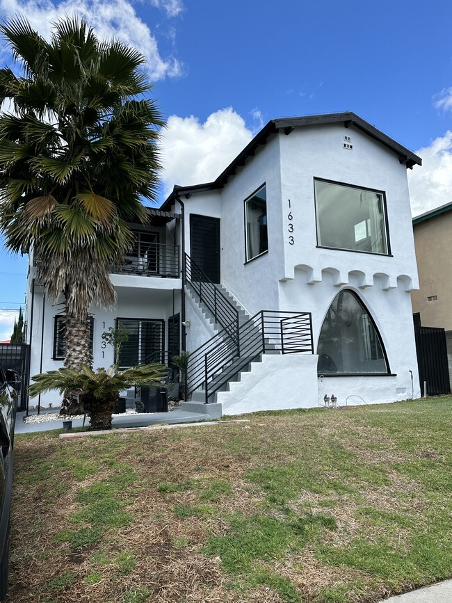 1633 S Highland Ave