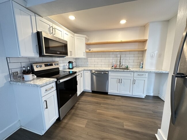 610 E Main St in Ephrata, PA - Building Photo - Building Photo