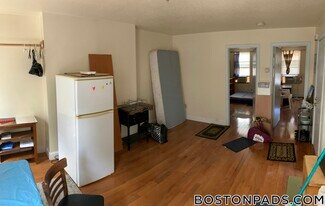 2 Johnny Ct in Boston, MA - Building Photo