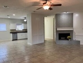 2422 Clippers Cove Dr in Houston, TX - Building Photo - Building Photo