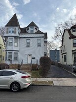 160 N 16th St in East Orange, NJ - Building Photo