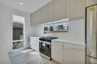 9011-9093 93 St NW in Edmonton, AB - Building Photo - Building Photo