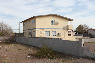 489 E Merlayne Dr in Henderson, NV - Building Photo - Building Photo