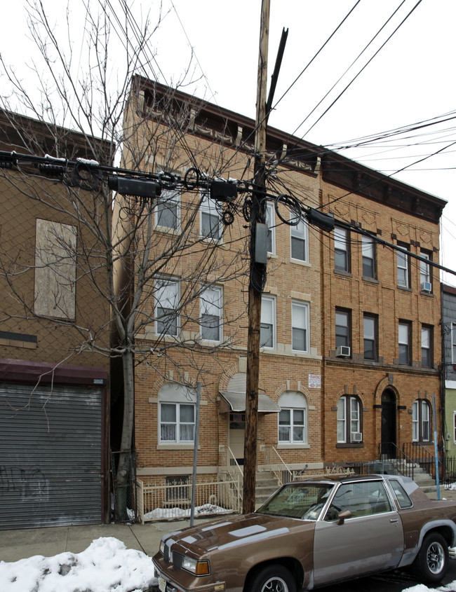 112 Lincoln St in Jersey City, NJ - Building Photo - Building Photo