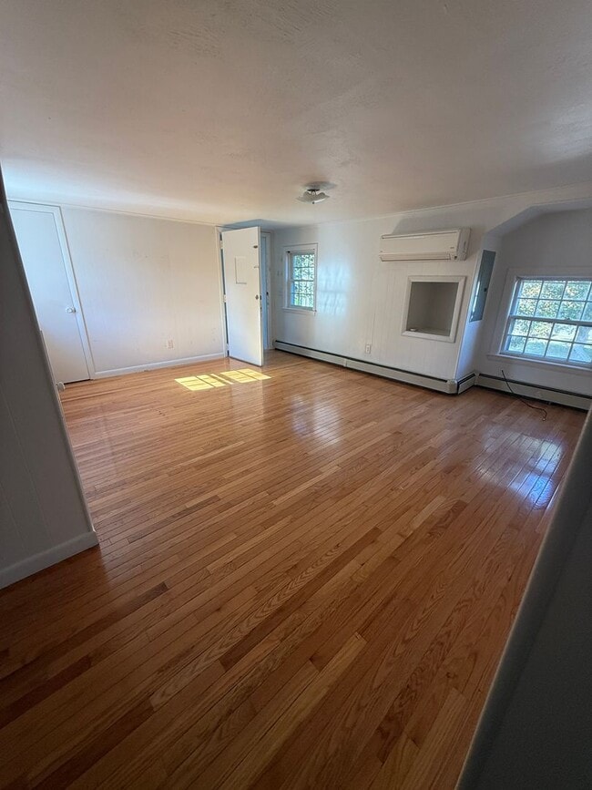41 Bradford Rd in Yarmouth, MA - Building Photo - Building Photo