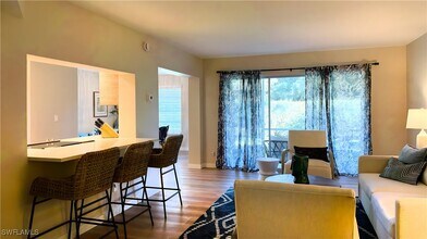 208 Bobolink Way in Naples, FL - Building Photo - Building Photo