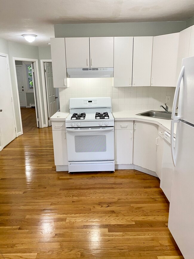 75 7th St, Unit 1 in Cambridge, MA - Building Photo - Building Photo