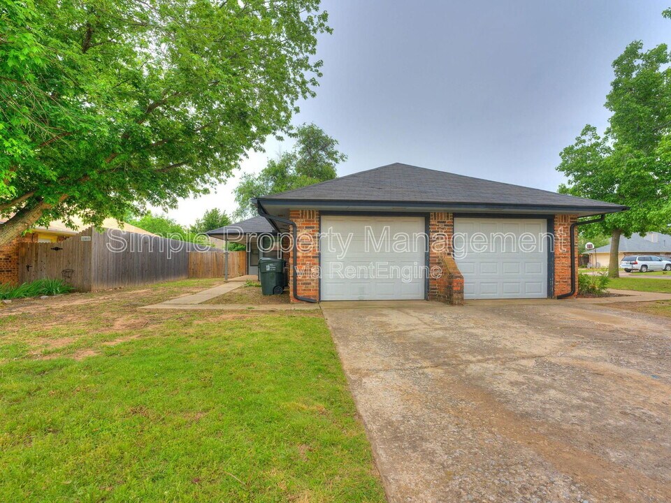 1710 Hillcrest Dr in Norman, OK - Building Photo