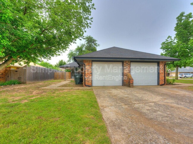 property at 1710 Hillcrest Dr