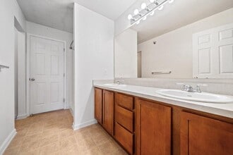 108 Legato Dr in Walled Lake, MI - Building Photo - Building Photo