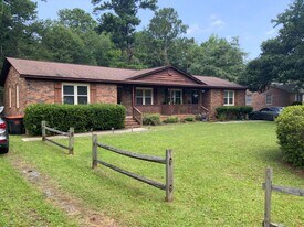 118 Horn Rd in Wilmington, NC - Building Photo