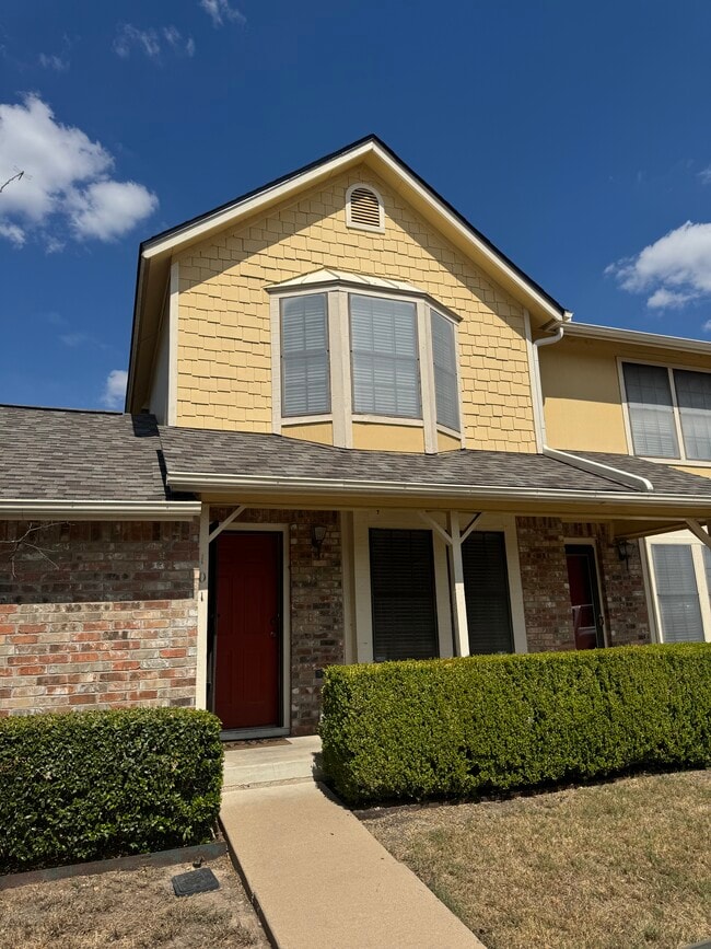 property at 11901 Swearingen Dr