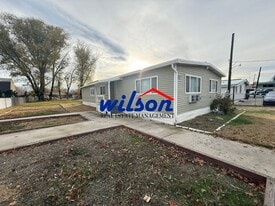 3902 McLean Dr in Yakima, WA - Building Photo