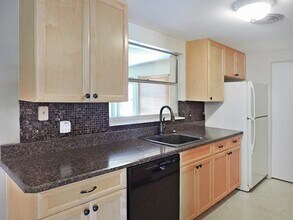 3565 Sterling Rd in Venice, FL - Building Photo - Building Photo