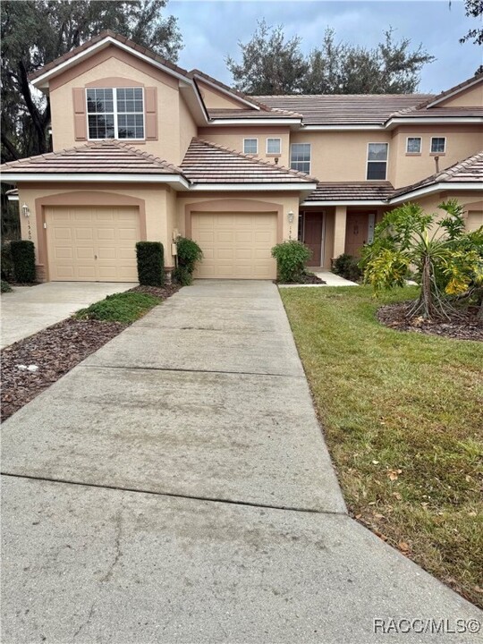 1566 W Sweet Oak Ct in Lecanto, FL - Building Photo