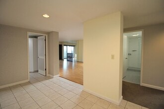 2309 SW 1st Ave in Portland, OR - Building Photo - Building Photo