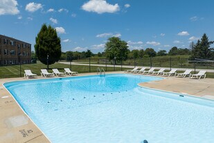 Brandywine Estates in Maumee, OH - Building Photo