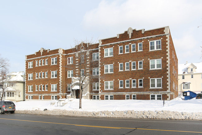 Dewey Avenue Apartments