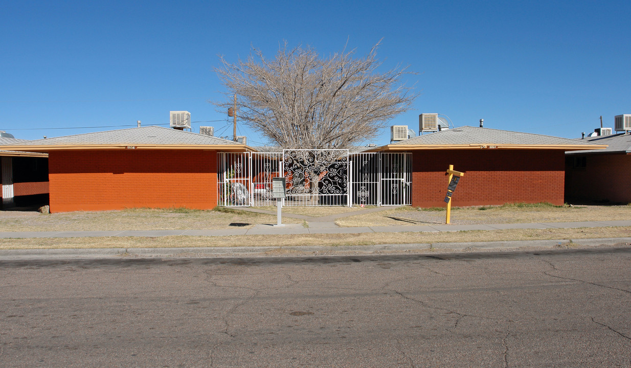 8604 LAWSON St in El Paso, TX - Building Photo