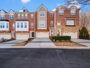 2947 Imperial Oaks Dr in Raleigh, NC - Building Photo - Building Photo