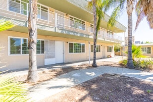 202-244 W Shields Ave in Fresno, CA - Building Photo