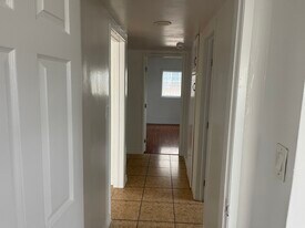 10226 Woodworth Ave, Unit 2 in Inglewood, CA - Building Photo