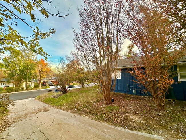 4302 Scottsdale Rd in Austin, TX - Building Photo - Building Photo