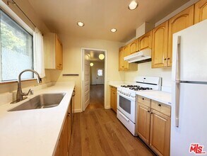 103 N Chester Ave in Pasadena, CA - Building Photo - Building Photo