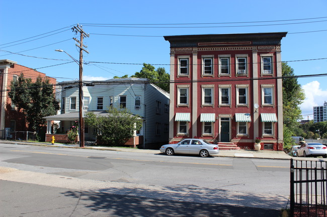 41-45 Stillwater Avenue