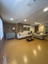 1414 Washington St, Unit 201 in Vicksburg, MS - Foto de edificio - Building Photo